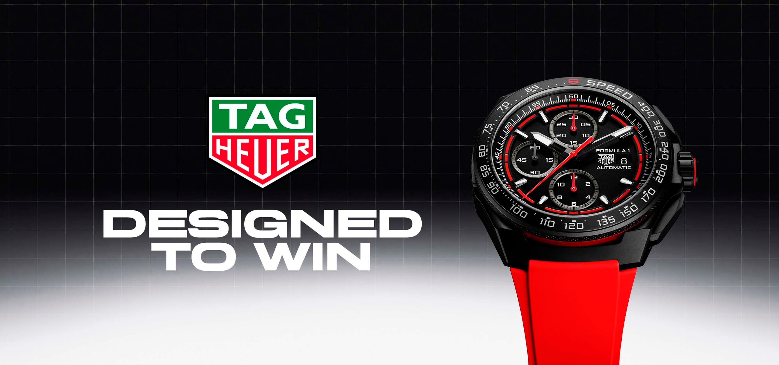 2025 © TAG HEUER Auf der rechten Seite ist eine Tag Heuer-Uhr mit rotem Band zu sehen, begleitet vom Tag Heuer-Logo und dem Slogan DESIGNED TO WIN" in fetten weißen Buchstaben auf einem dunklen Gitterhintergrund.