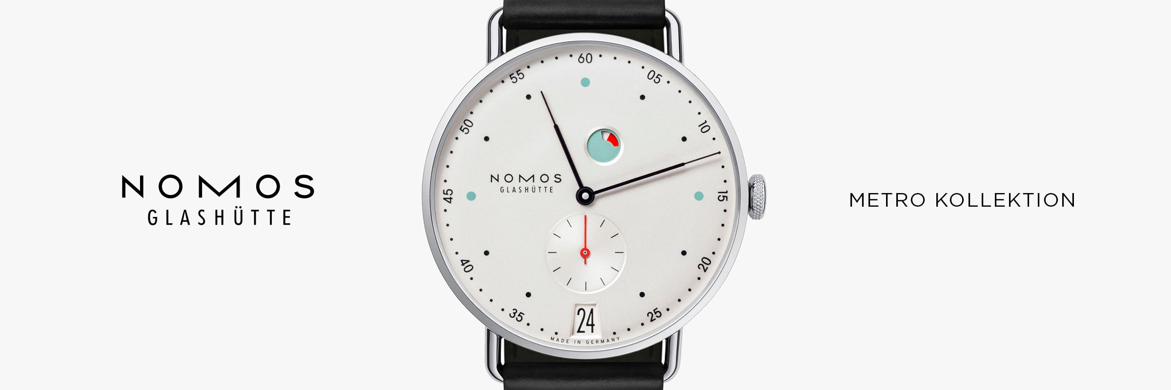 2025 © NOMOS GLASHÜTTE Eine minimalistische Armbanduhr der NOMOS Glashütte Metro Kollektion mit weißem Zifferblatt, kleinem Hilfszifferblatt, Datumsanzeige und schlichten schwarzen Indexen, die den Schriftzug der Marke NOMOS Glashütte auf sauberem weißem Hintergrund tragen.