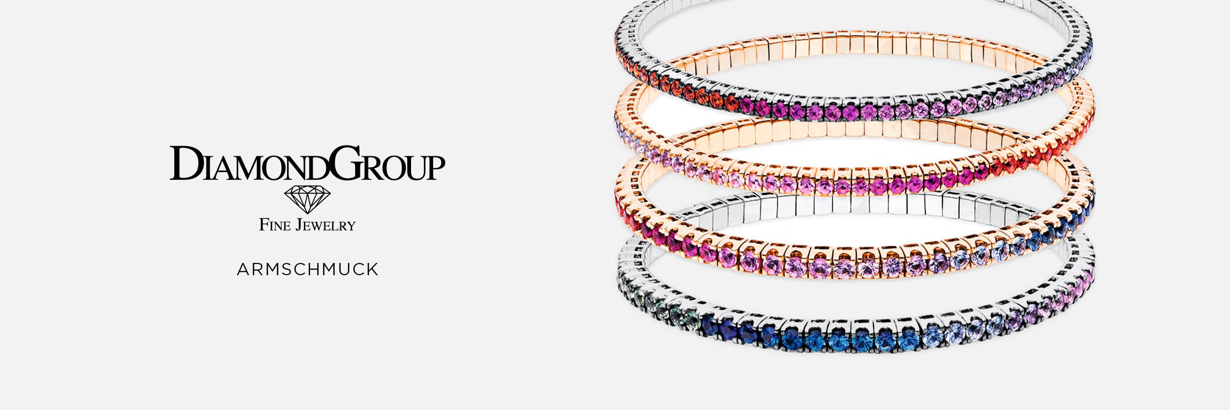Vier elegante Tennisarmbänder mit bunten Edelsteinen in Rosé- und Weißgold sind auf weißem Hintergrund abgebildet. Auf der linken Seite erscheint der Text "DiamondGroup Armschmuck" neben einem Diamantsymbol.
