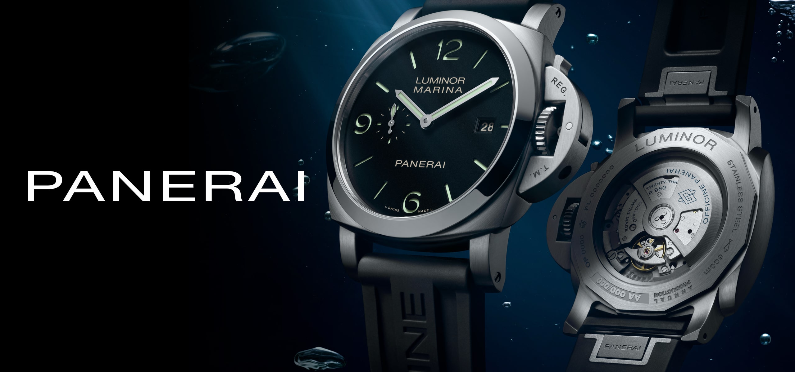 Nahaufnahme einer Panerai Luminor Marina Armbanduhr mit schwarzem Zifferblatt auf der Vorderseite und sichtbarer Mechanik auf der Rückseite, vor einem Unterwasserhintergrund mit Luftblasen.